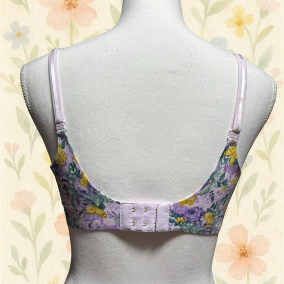 Victoria's Secret Lavender Floral Bra - Picture 4 of 8